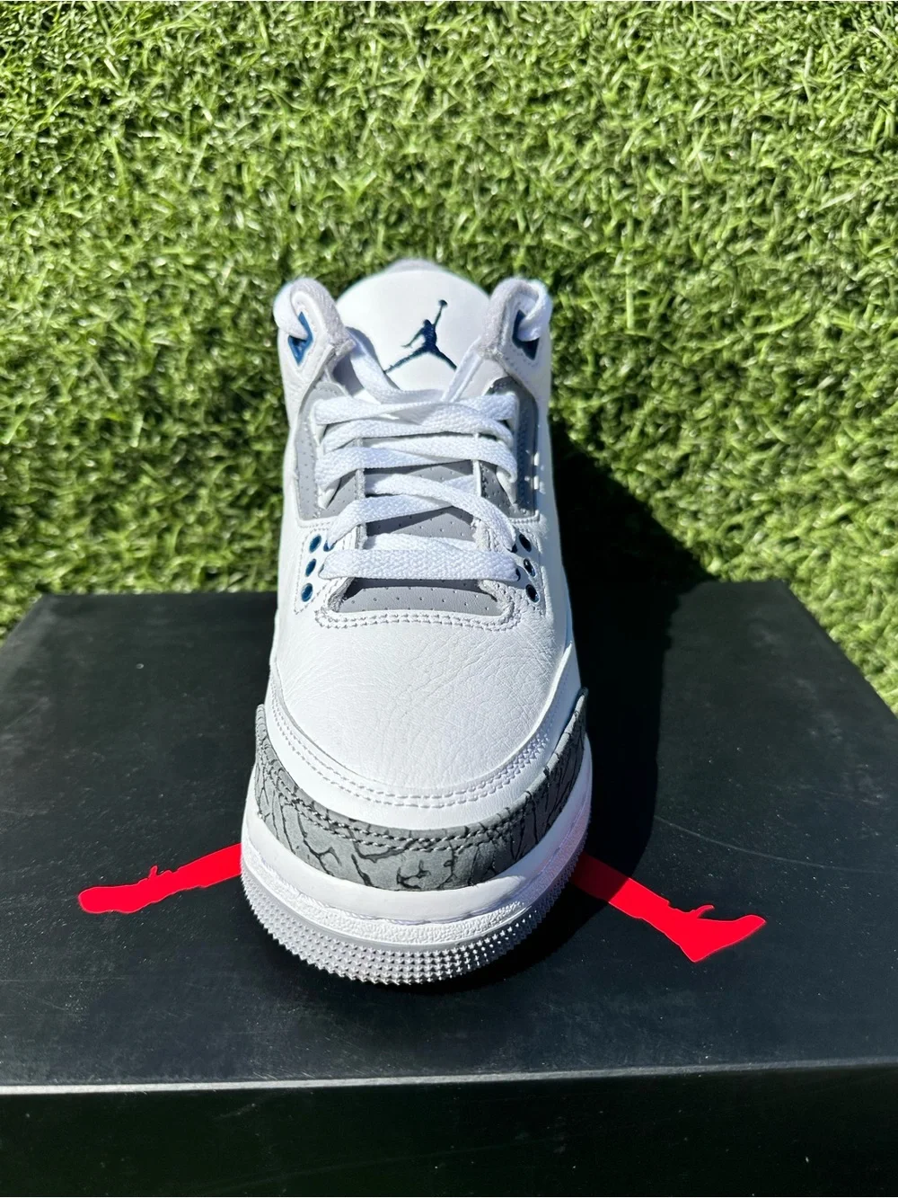Air Jordan 3 Retro GS White/Cement/Midnight Navy Blue, Size 6.5Y